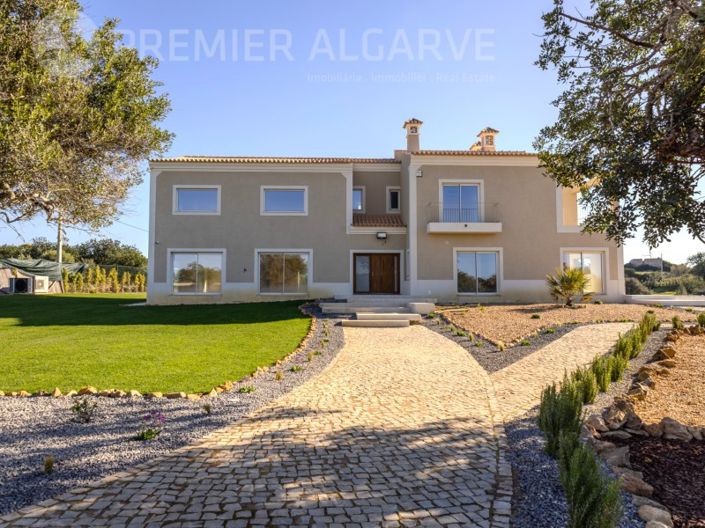 Image No.6-4 Bed House for sale