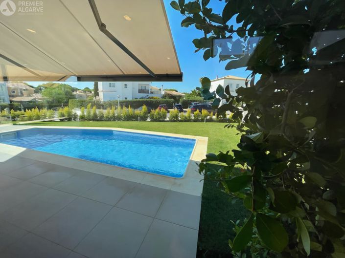 Image No.4-4 Bed Villa for sale