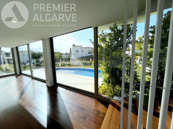 Image No.5-4 Bed Villa for sale