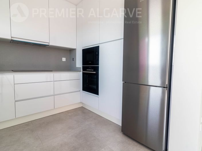 Image No.17-3 Bed Apartment for sale