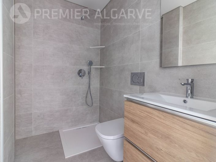 Image No.22-3 Bed Apartment for sale