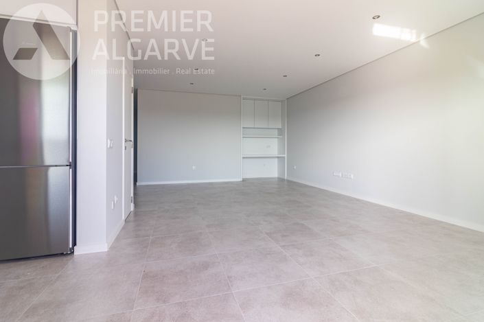 Image No.22-3 Bed Apartment for sale