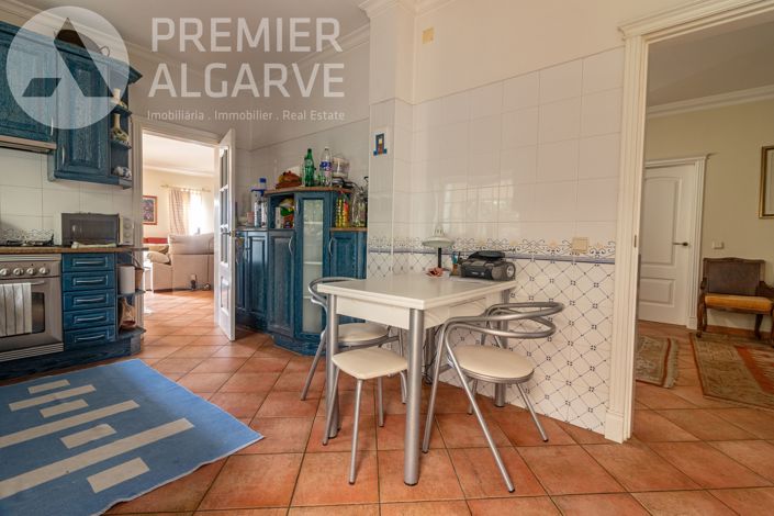 Image No.12-4 Bed Villa for sale