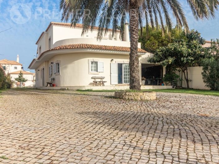 Image No.2-Maison de 4 chambres à vendre à Loule