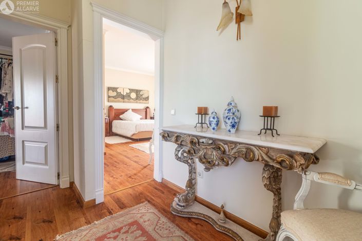 Image No.4-4 Bed Villa for sale