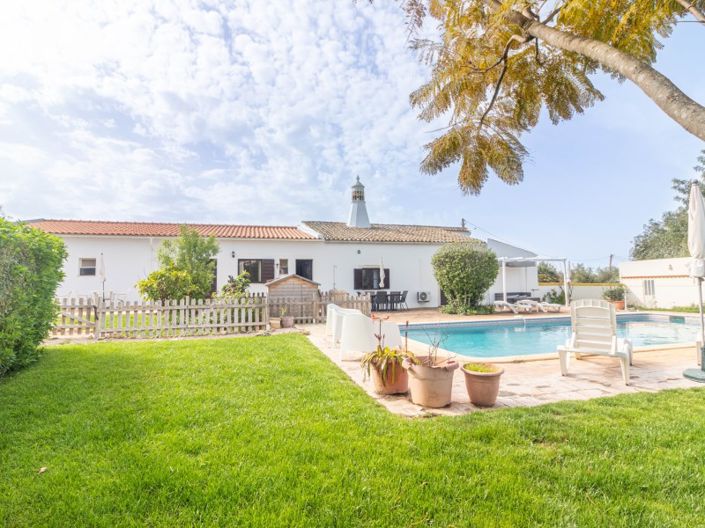 Image No.2-6 Bed House for sale