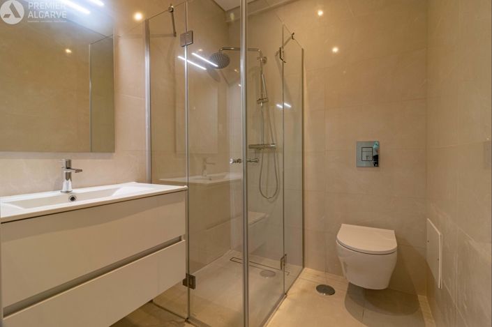 Image No.11-3 Bed Apartment for sale