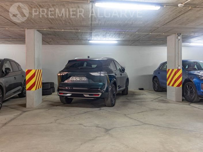 Image No.30-3 Bed House for sale