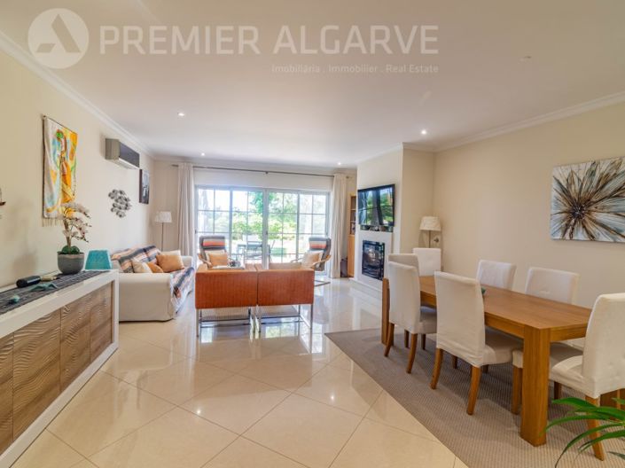 Image No.7-3 Bed House for sale