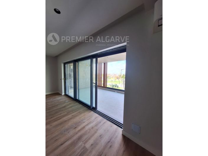 Image No.2-5 Bed Apartment for sale