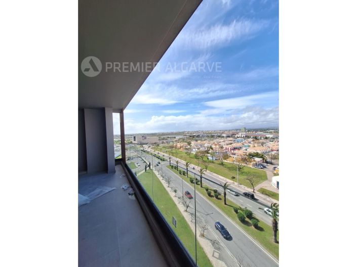 Image No.5-5 Bed Apartment for sale