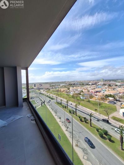 Image No.5-5 Bed Apartment for sale
