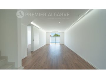 id86b0a201-0000-0500-0000-00001670434a