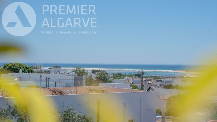 Image No.2-3 Bed Villa for sale