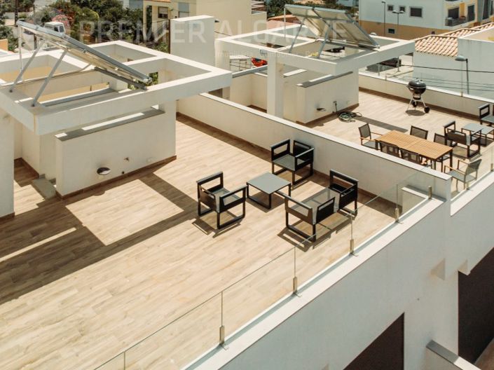 Image No.42-3 Bed House for sale