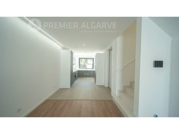 id86b0a201-0000-0500-0000-000016704396