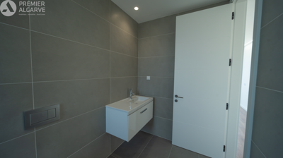 5149-796376-8e72a618765bd8dbf5502e3674808f79b