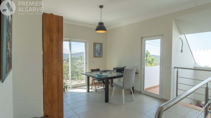 Image No.11-3 Bed Villa for sale