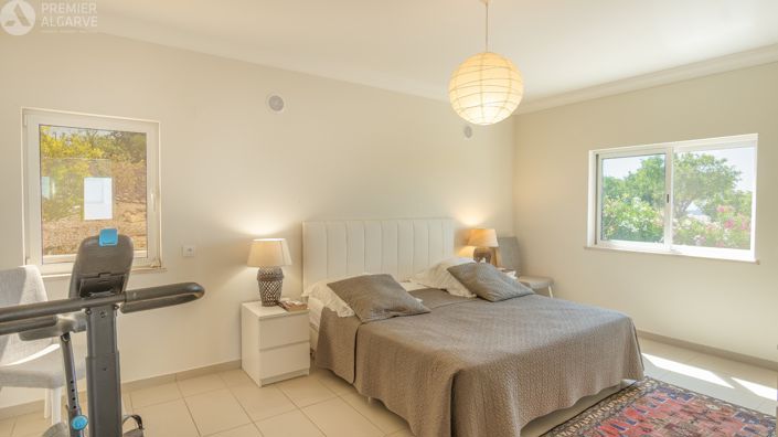 Image No.18-3 Bed Villa for sale