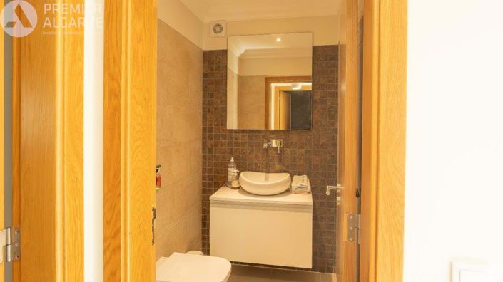 Image No.27-3 Bed Villa for sale