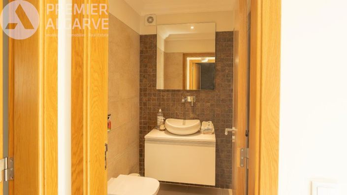 Image No.27-3 Bed Villa for sale