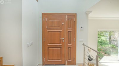 5149-796372-f6f6199dbe89f3428624eb15915102135