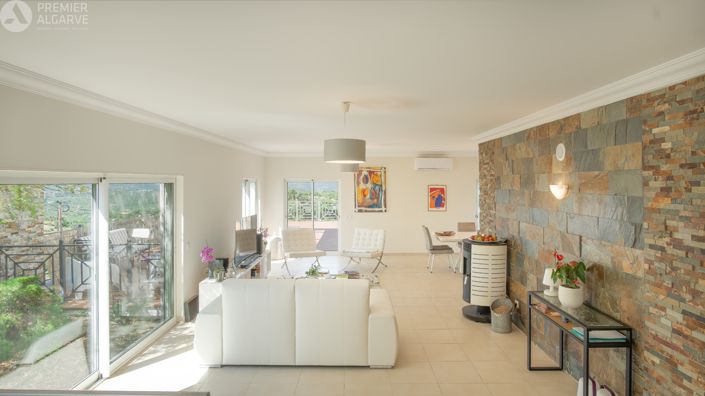 Image No.8-3 Bed Villa for sale