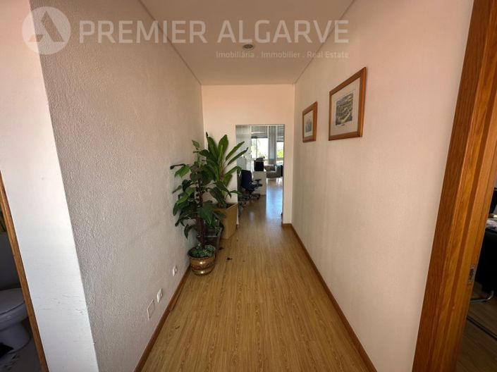 Image No.2-Commercial à vendre à Loule