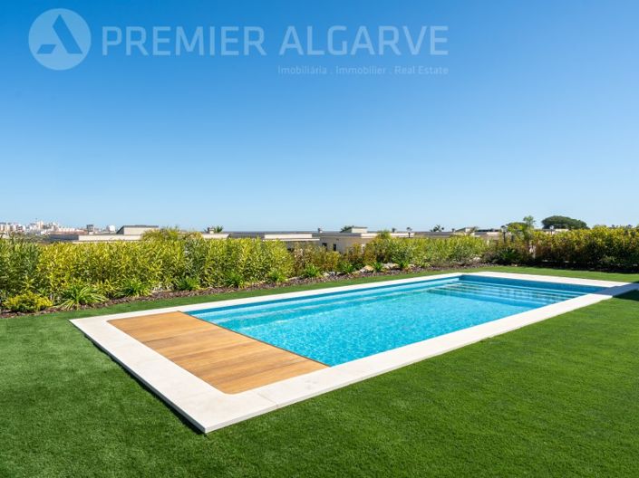 Image No.2-3 Bed House for sale