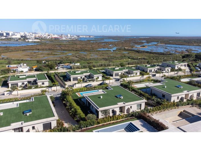 Image No.32-3 Bed House for sale