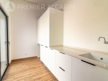 idfadb7701-0000-0500-0000-00001846c608