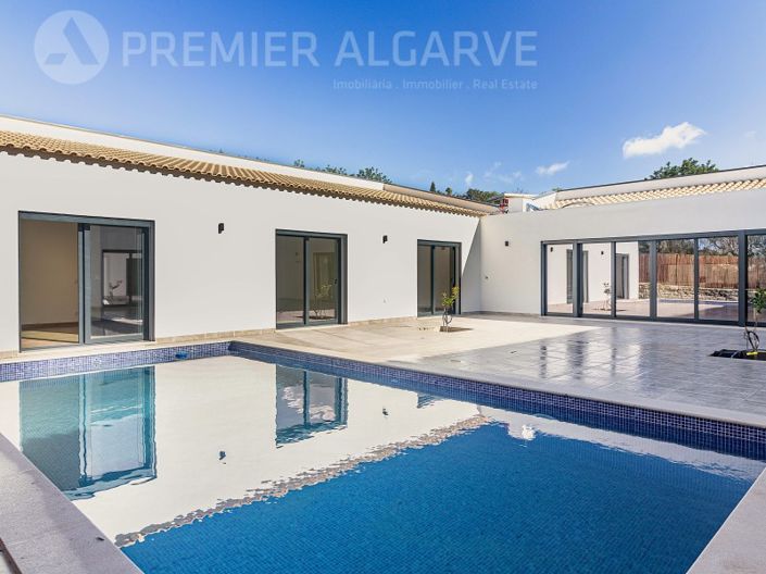 Image No.2-3 Bed House for sale