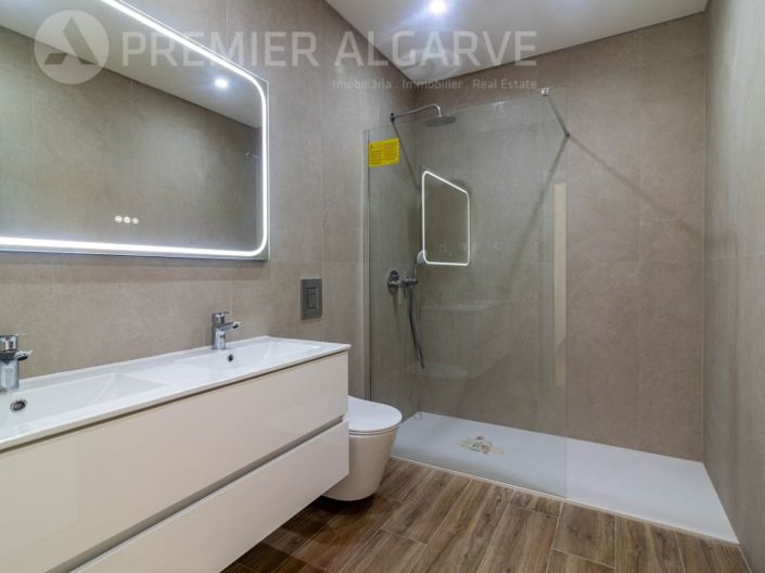 Image No.22-3 Bed House for sale