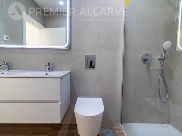 Image No.29-3 Bed House for sale