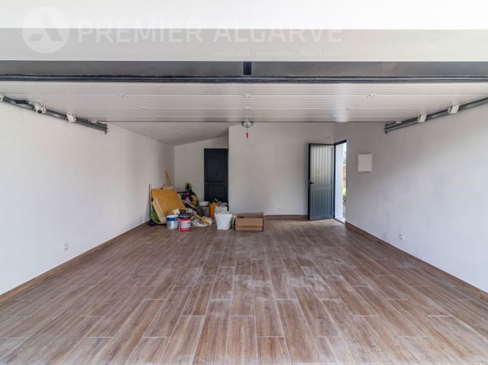 Image No.32-3 Bed House for sale