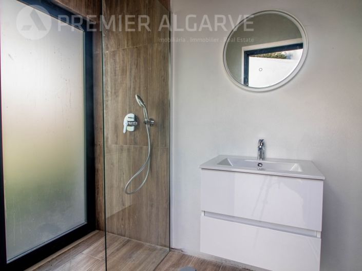 Image No.33-3 Bed House for sale