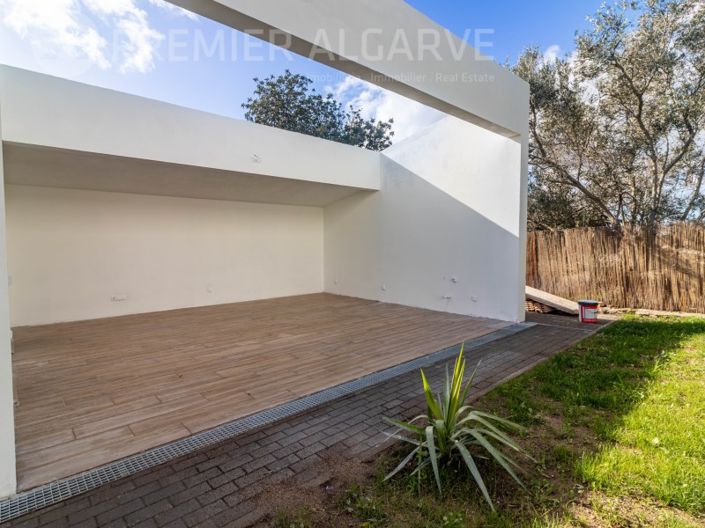 Image No.34-3 Bed House for sale