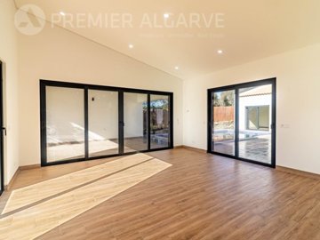 idfadb7701-0000-0500-0000-00001846c5f7