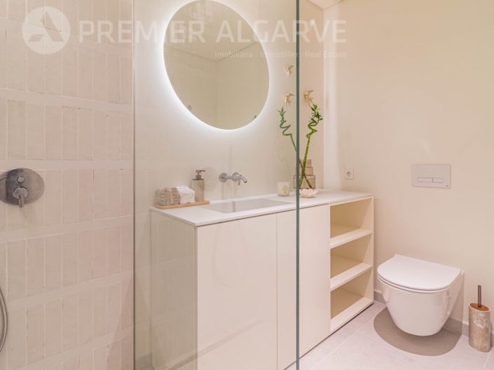 Image No.25-2 Bed Apartment for sale