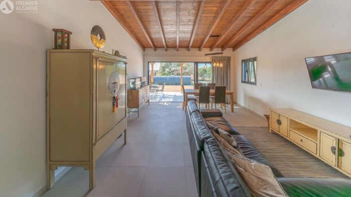 Image No.10-3 Bed Villa for sale