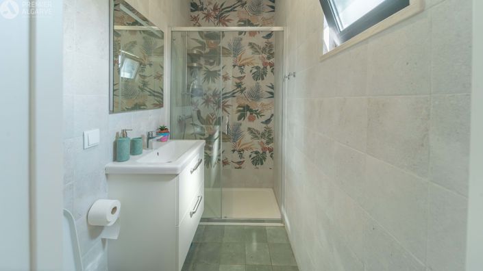Image No.12-3 Bed Villa for sale