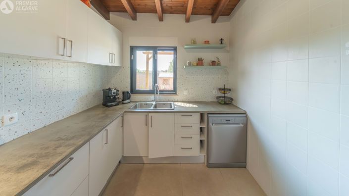 Image No.7-3 Bed Villa for sale