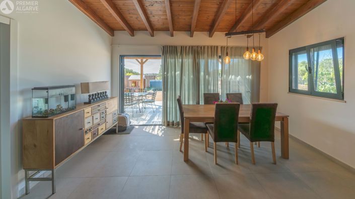 Image No.8-3 Bed Villa for sale