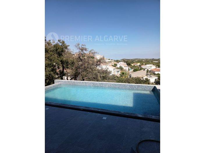 Image No.27-5 Bed House for sale