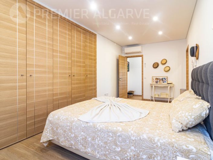 Image No.15-3 Bed Apartment for sale