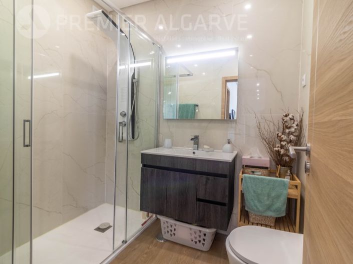 Image No.19-3 Bed Apartment for sale