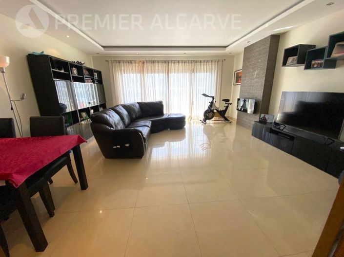 Image No.1-3 Bed Apartment for sale