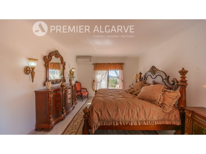 Image No.14-4 Bed House for sale