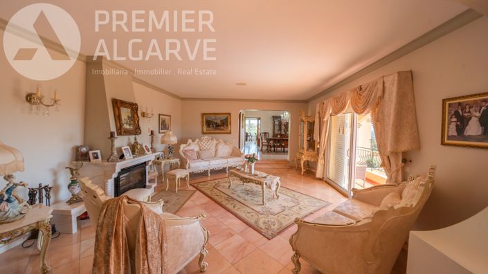 Image No.17-4 Bed Villa for sale