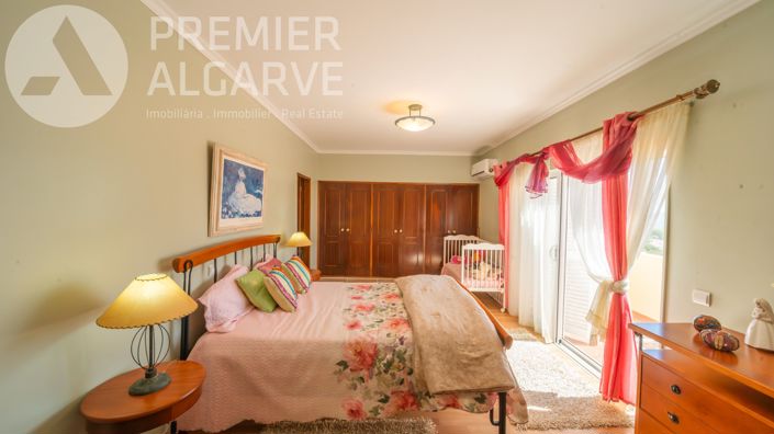 Image No.35-4 Bed Villa for sale